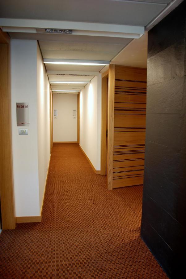Sea Art Hotel Vado Ligure Bagian luar foto