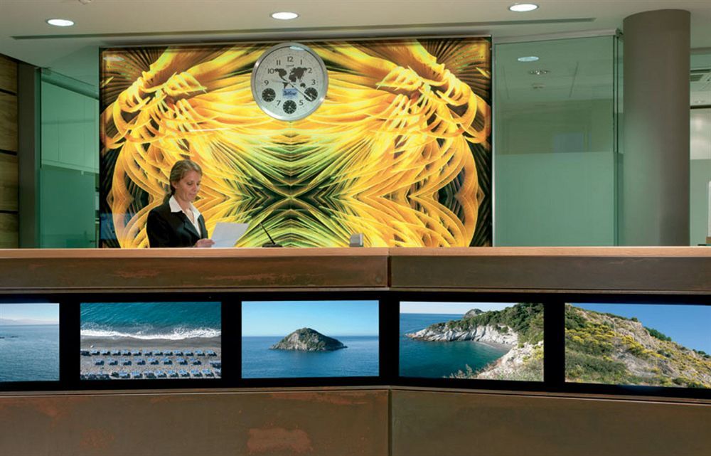 Sea Art Hotel Vado Ligure Bagian luar foto